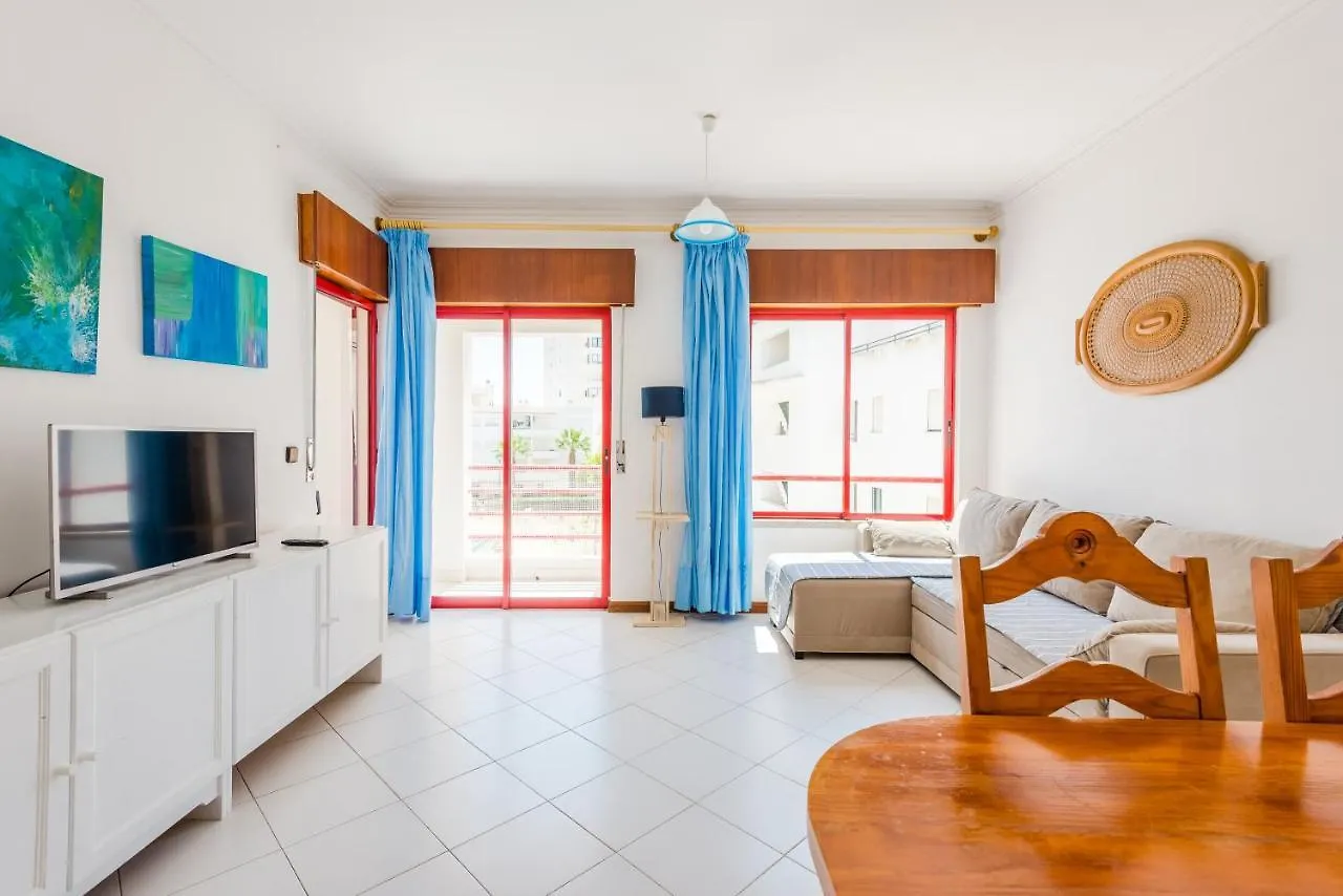 Apartamento T1 Praia Quarteira 0*,