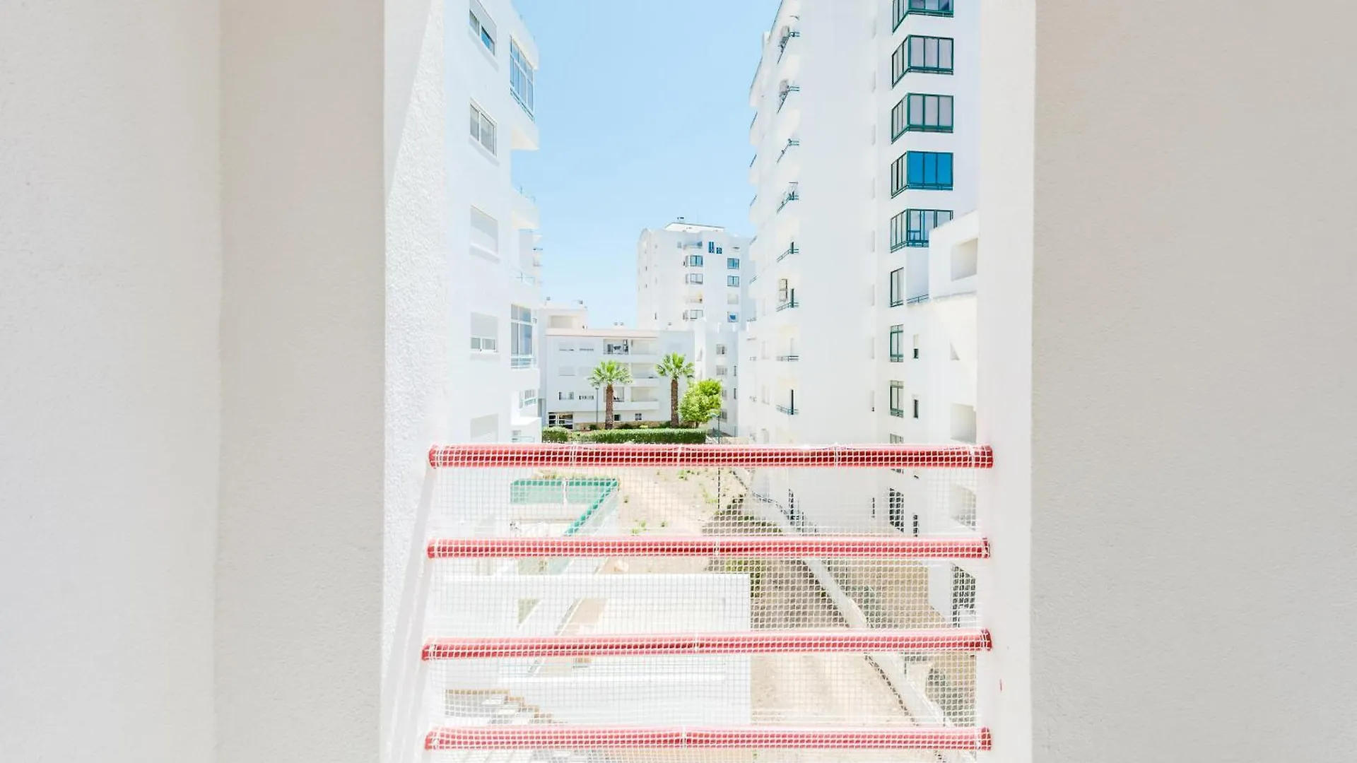 Apartamento T1 Praia Quarteira Apartment
