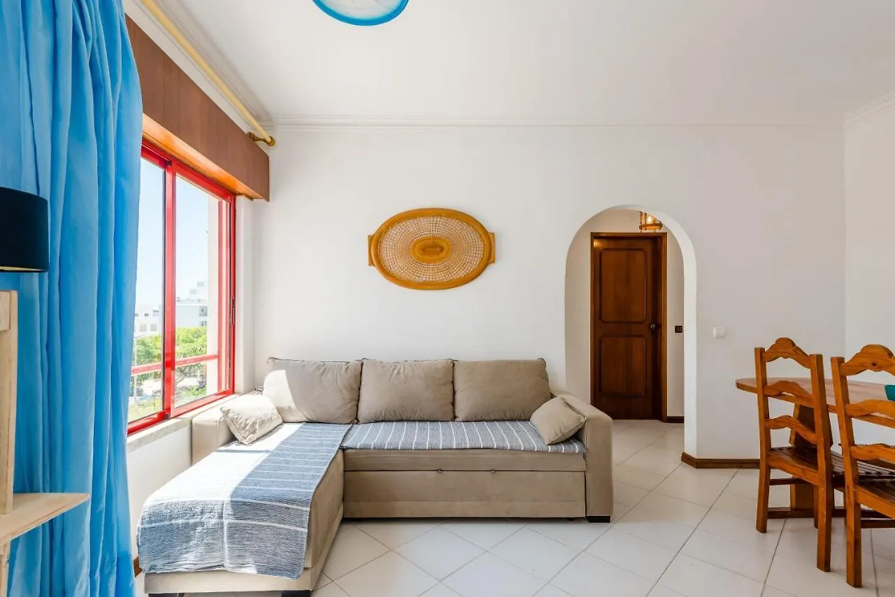 Apartamento T1 praia Quarteira 0*,  Portogallo